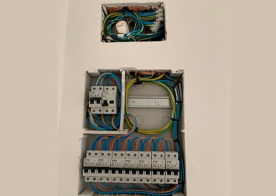 instalación eléctrica de piso en Gijón